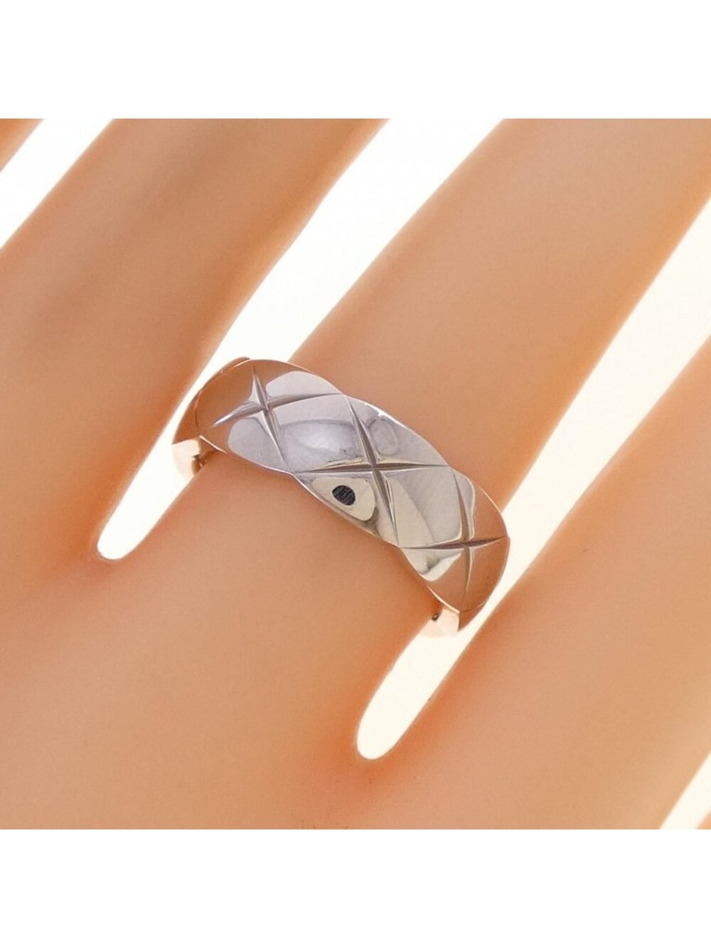Chanel Coco Crush Ring - Picture 5 of 7